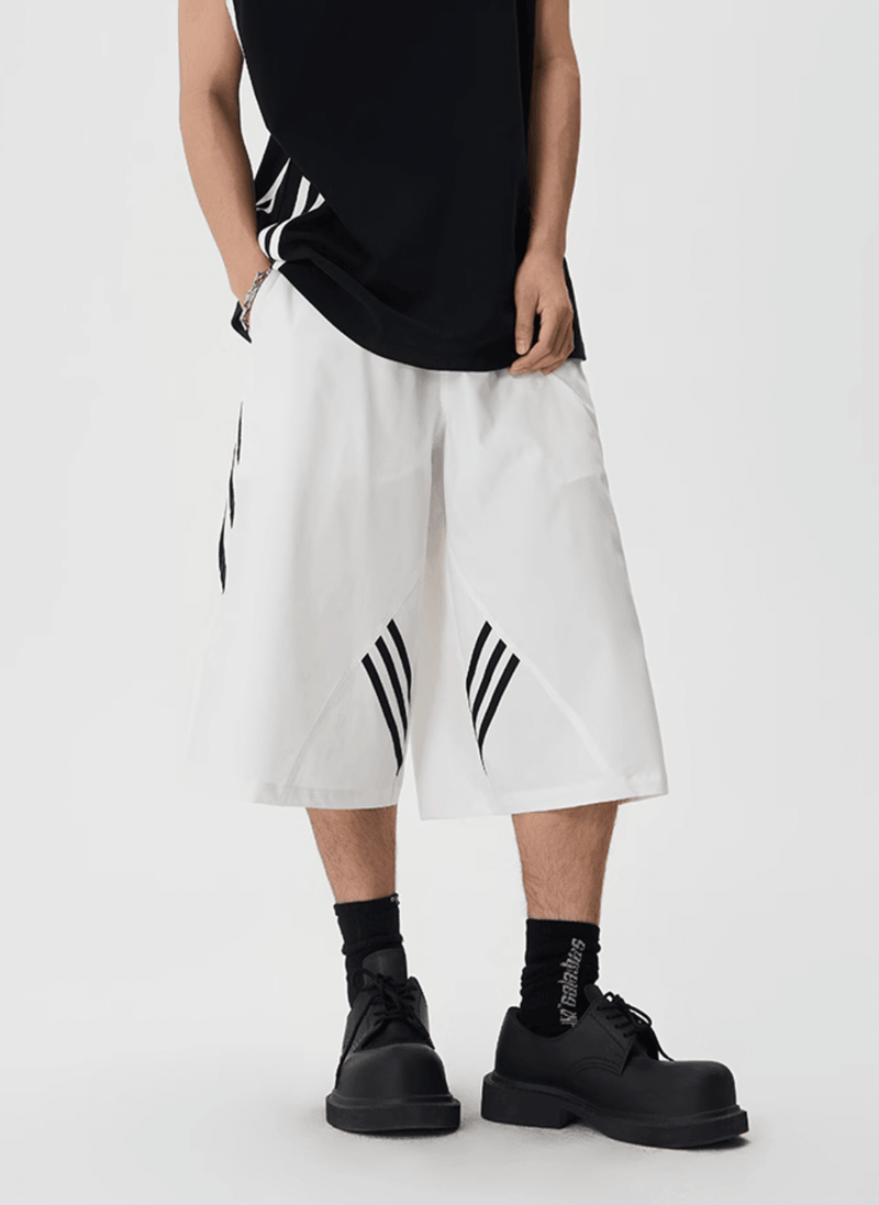 Sporty Baggy Shorts with Stripes - chiclara