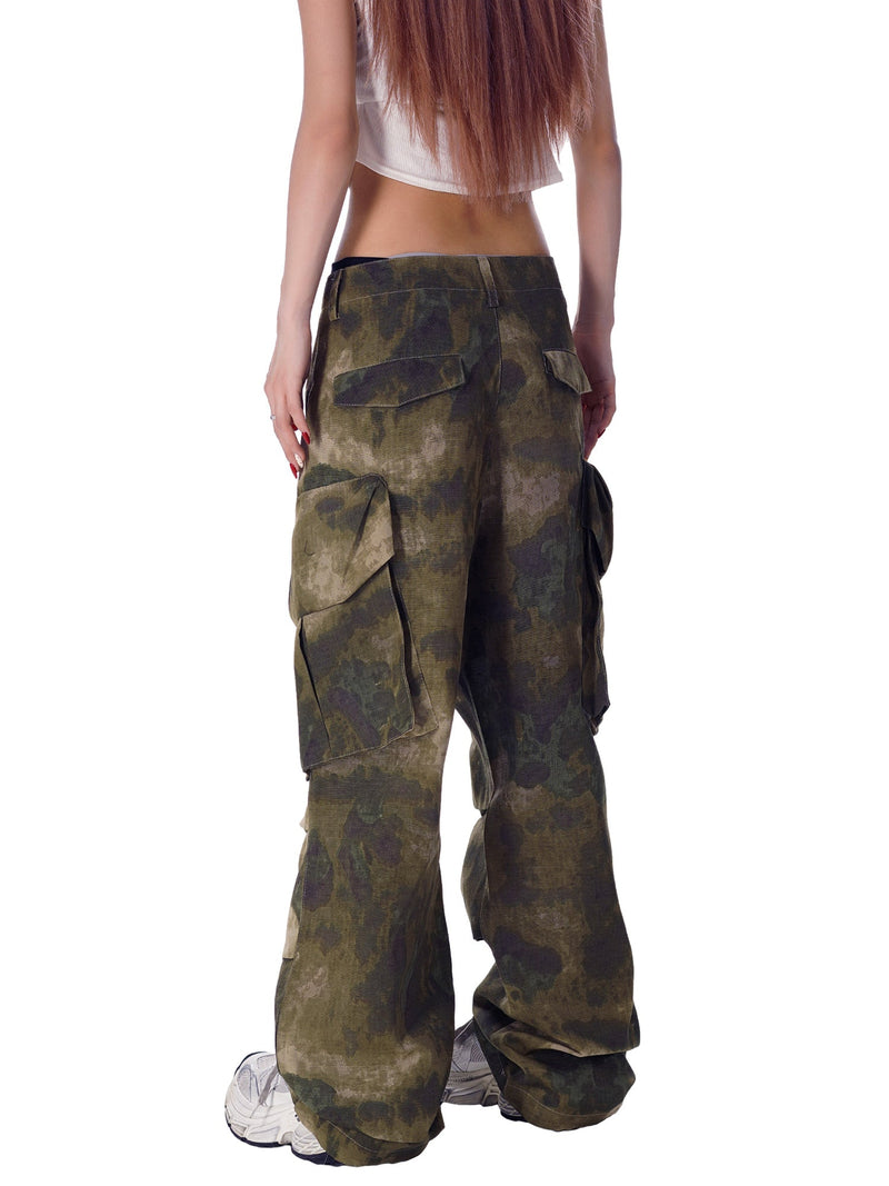 High Street Badge Camouflage Multi-Pocket Pants